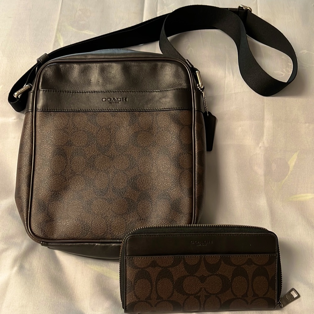 Coach crossbody & matching wallet, near new condition, chocolate brown. $225.